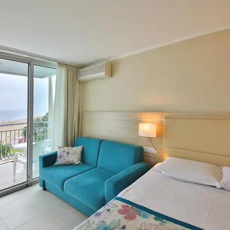 Laguna 4*