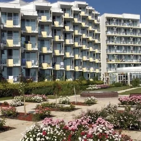 Hotel Laguna 4*