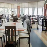 Laguna 4*