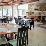 Laguna 4*