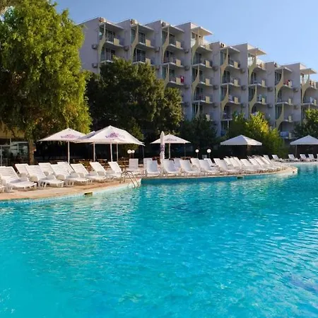 Laguna 4*