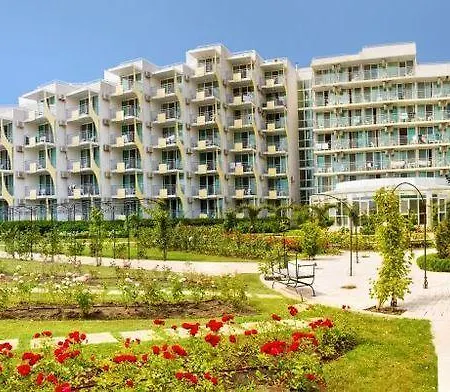 Laguna Hotel 4*